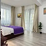 Luxury Near Coresi Mall By Glam Apartment