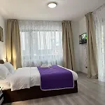 Apartment Luxury Near Coresi Mall By Glam *