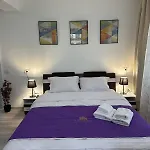 Luxury Near Coresi Mall By Glam Apartment