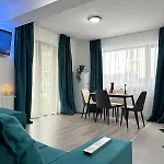 Apartment Luxury Near Coresi Mall By Glam *