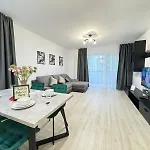 Apartment Luxury Near Coresi Mall By Glam Brasov