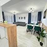 Luxury Near Coresi Mall By Glam Brasov