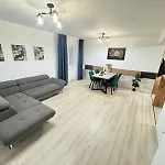 Luxury Near Coresi Mall By Glam *