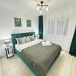 Luxury Near Coresi Mall By Glam *