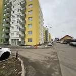 Luxury Near Coresi Mall By Glam Apartment