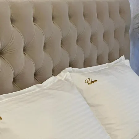 Luxury Near Coresi Mall By Glam Apartment