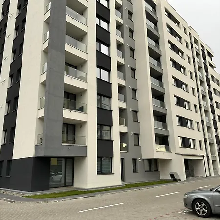 Luxury Near Coresi Mall By Glam * Braşov