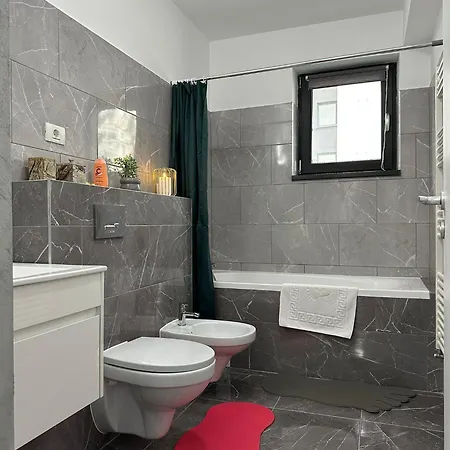 Apartment Luxury Near Coresi Mall By Glam Brasov