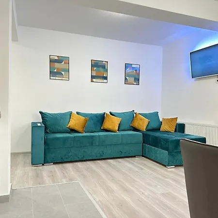 Luxury Near Coresi Mall By Glam Apartment Brasov