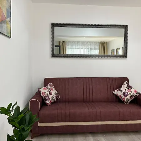 Luxury Near Coresi Mall By Glam * Брашов