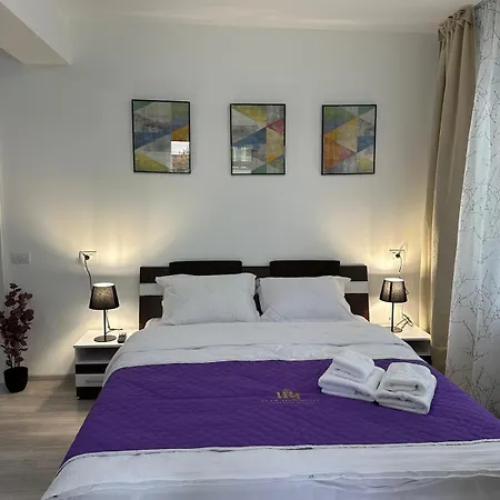 Apartment Luxury Near Coresi Mall By Glam