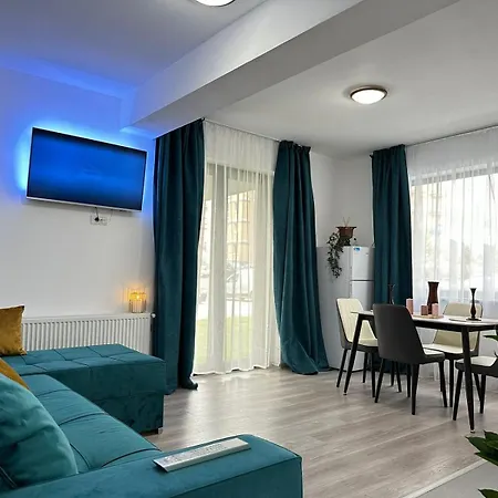 Апартаменты Luxury Near Coresi Mall By Glam Брашов