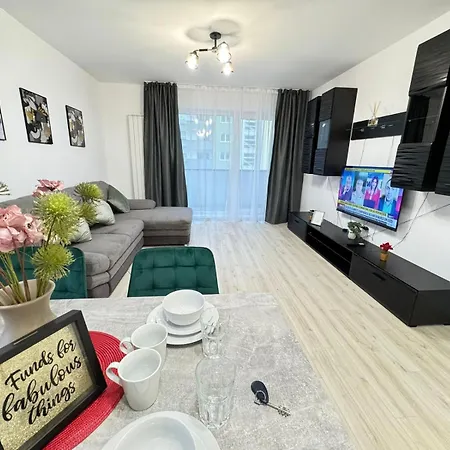 Luxury Near Coresi Mall By Glam Apartment Brasov