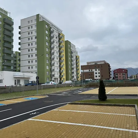 Apartment Luxury Near Coresi Mall By Glam *