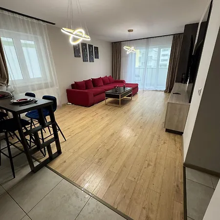 Luxury Near Coresi Mall By Glam Apartment *