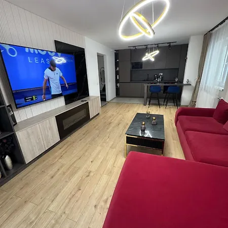 Luxury Near Coresi Mall By Glam Apartment