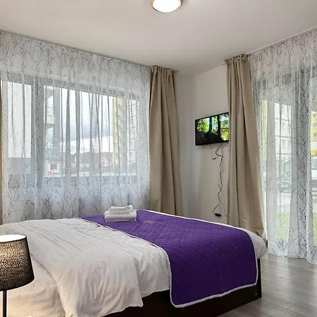 Luxury Near Coresi Mall By Glam - Parking Option *