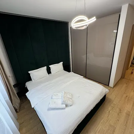 Luxury Near Coresi Mall By Glam - Parking Option Braşov