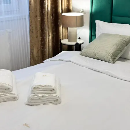 Luxury Near Coresi Mall By Glam - Parking Option Braşov