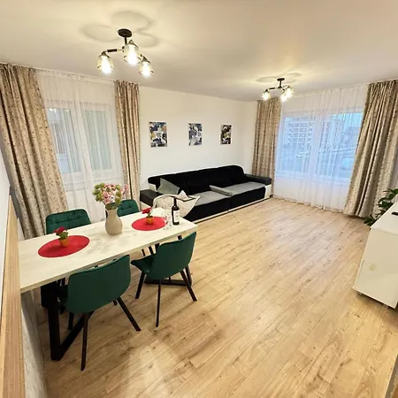 Appartement Luxury Near Coresi Mall By Glam - Parking Option Braşov