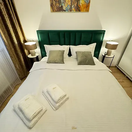 Luxury Near Coresi Mall By Glam - Parking Option Braşov