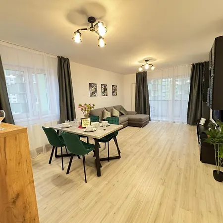 Apartman Luxury Near Coresi Mall By Glam - Parking Option Brassó