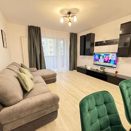 Luxury Near Coresi Mall By Glam - Parking Option * Brassó