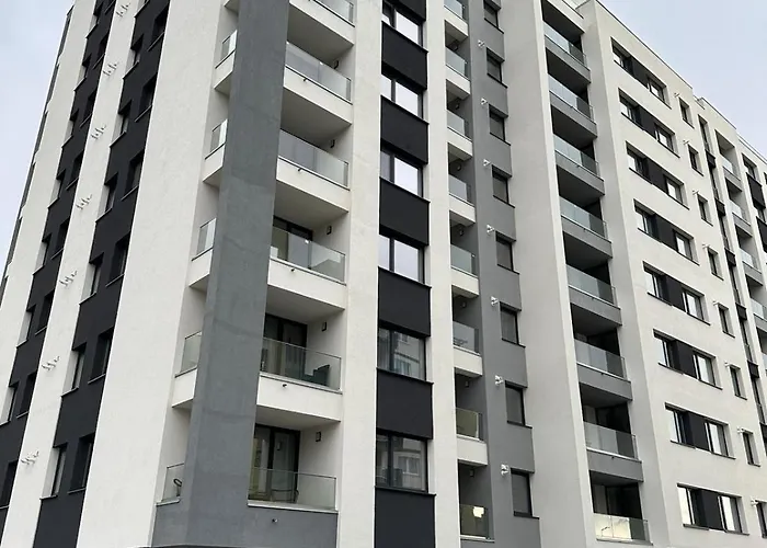 Luxury Near Coresi Mall By Glam *