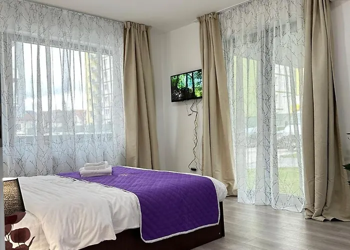 Luxury Near Coresi Mall By Glam