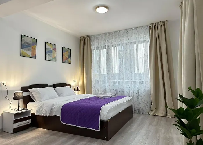 Luxury Near Coresi Mall By Glam