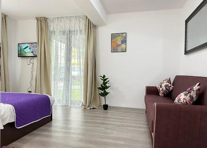 Luxury Near Coresi Mall By Glam Apartamento *