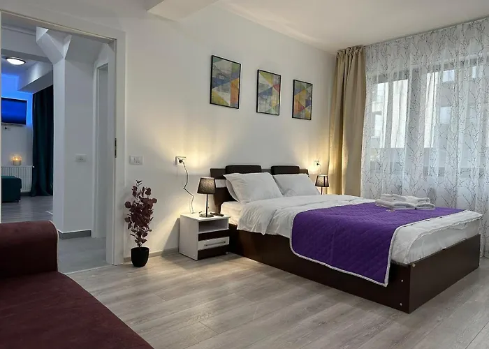 Luxury Near Coresi Mall By Glam Braşov