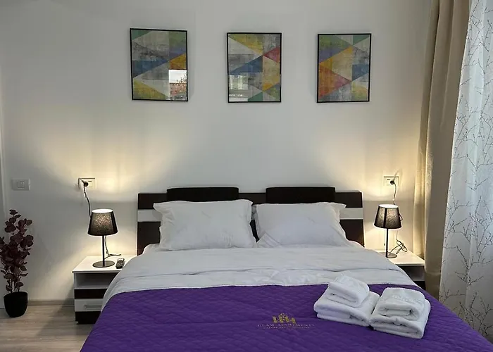 Apartamento Luxury Near Coresi Mall By Glam