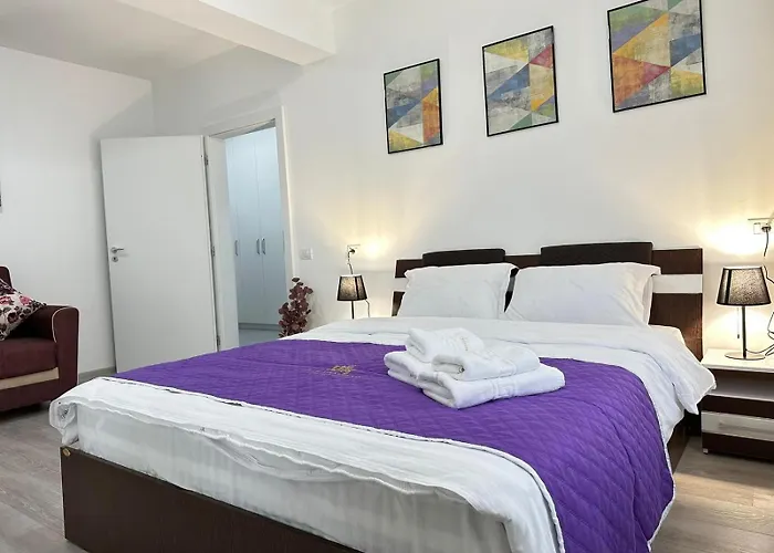 Luxury Near Coresi Mall By Glam Braşov