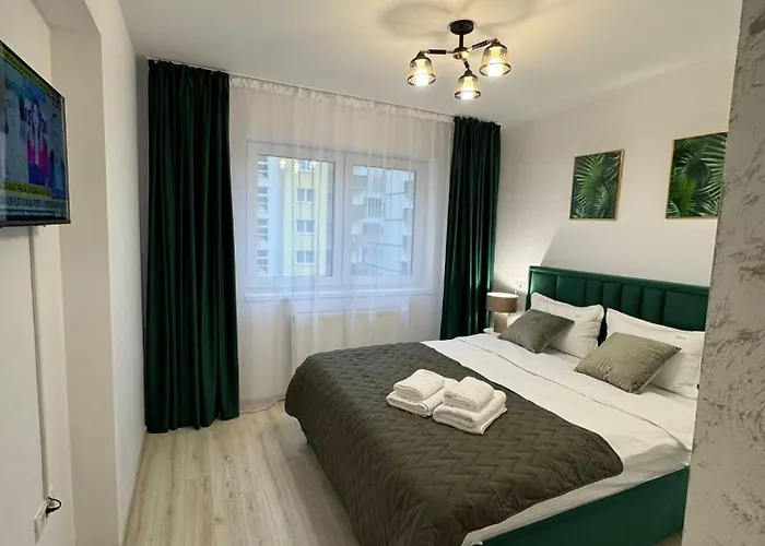 Apartamento Luxury Near Coresi Mall By Glam *