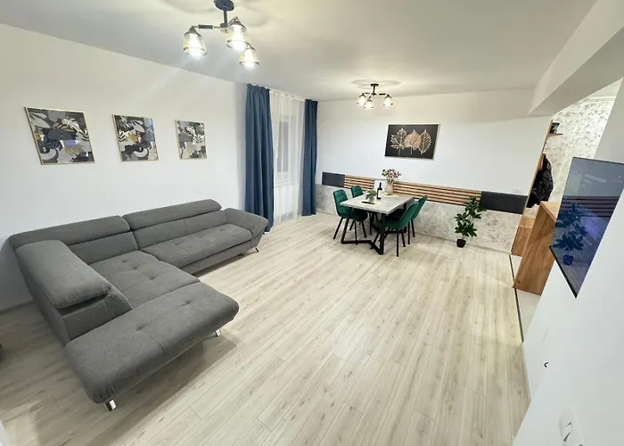 Luxury Near Coresi Mall By Glam *