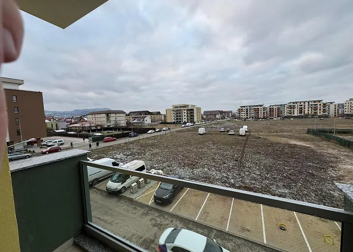 Apartamento Luxury Near Coresi Mall By Glam