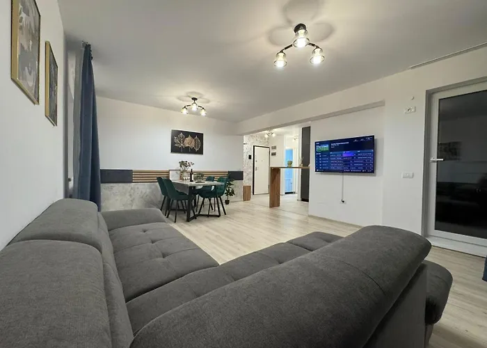 公寓 Luxury Near Coresi Mall By Glam *