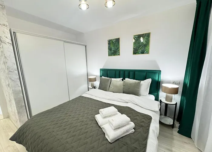 Luxury Near Coresi Mall By Glam Braşov