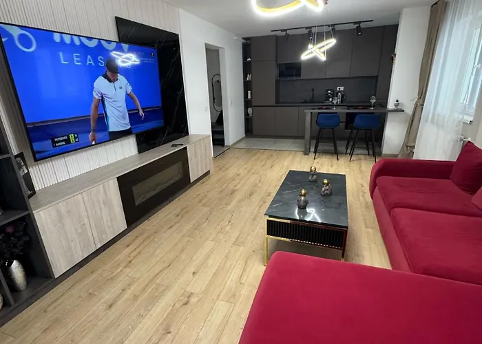 Luxury Near Coresi Mall By Glam Apartamento